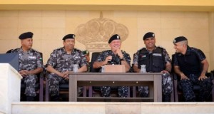 الملك يتابع تمرين "الدرع الآمن" لقوات الدرك (صور)