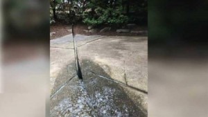 صورة تثير جنون مواقع التواصل .. هل رأيت السيارة فيها؟