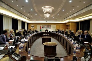 الضريبة .. تخفيض اعفاء المتقاعدين الى 2500 دينار وزيادة اعفاء الأسر ألف دينار