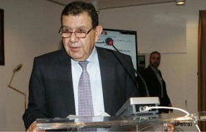 فريز: سنبحث الخميس أثر قرار "الفيدرالي الأمريكي" رفع سعر الفائدة