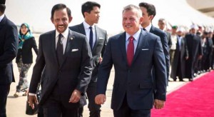 مراسم استقبال جلالة الملك لسلطان بروناي في قصر الحسينية