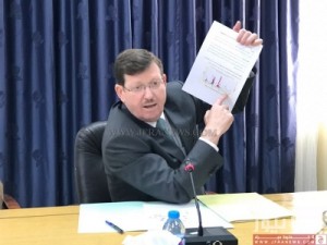 الشياب يدعو إلى الالتزام بنماذج التقارير الطبية الجديدة