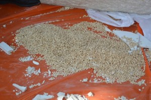 بالصور...احباط تهريب نصف مليون حبة مخدرة و القبض على اثنين من المتورطين