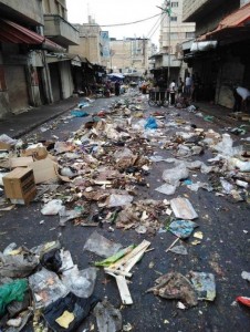 صورة تلخص كارثة اضراب البلديات