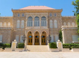 ارادة ملكية بالموافقة على قبول استقالة المستشار الخاص لجلالة الملك