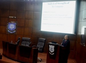 رئيس جامعة "جلوبال 1" الامريكية يزور جامعة عمان الاهلية