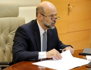 الرزاز : نقوم بدراسة مطالب عمال البلديات وسنجد الحلول المناسبة لها بأسرع وقت