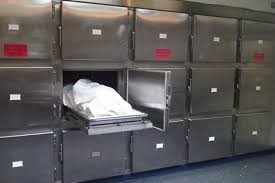 العثور على جثة شخص متوفيا بعيار ناري داخل مركبته في الزرقاء