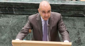 بالصورة...النائب طارق خوري يتوقع إقالة وزير التربية اليوم