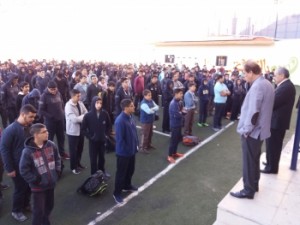 مدارس النظم تقيم وقفة حداد (قلوبنا تألم وتنزف وجعاً)