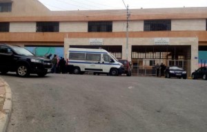 مجهولون يقتحون مدرسة في ماركا بالعصي والسيوف والأسلحة النارية