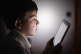 الأجهزة الذكية تسرق أطفال الأردن