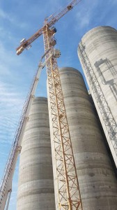 بالصور .. وفاة ثلاثيني اثر صعقة كهربائية في محافظة العقبة