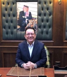 حداد : مرور اول ثلاث شاحنات من الإمارات الى لبنان عبر الاراضي السورية