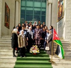 مدارس الجامعة الاولى (بنات ) تزور مديرية الدفاع المدني وتثمن جهودهم على صعيد الوطن