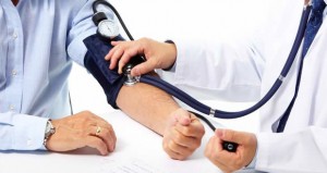 نقابة الممرضين تمهل الحكومة عشرة أيام لإلغاء "المنحنى الطبيعي"