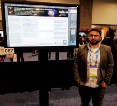 الطالب محمد موسى المبتعث من "عمان الاهلية" للدكتوراة بـ "جامعة برادفورد "يشارك بمؤتمر الرابطة الأمريكية لعلم الصيدلة في واشنطن