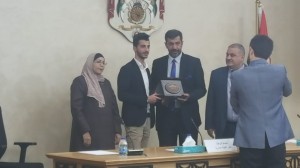 اللجنة الإدارية  في مجلس النواب تكرم طلبة النظم الحديثة المتميزين