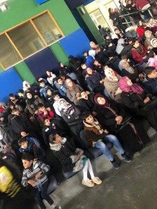 طلبة مكفوفين يقضون يومًا ترفيهًا بصحبة طلبة جامعة البترا