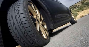 فرار سائق بعد دهسه (3) طالبات امام بوابة جامعة البلقاء التطبيقية في السلط