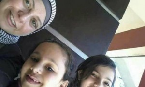 بالصور .. الاعدام لنجل فنان مصري شهير بتهمة قتل زوجته وطفلتيه .. "تفاصيل"