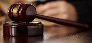 توقيف سيدة سرقت مصاغا ذهبية ونقوط عروس في عمّان