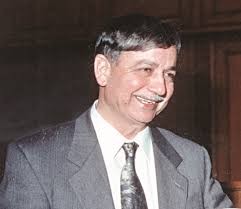 الوزير د.فواز أبو الغنم في ذمة الله