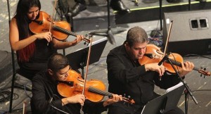 صمت كامل يسود مدينة إيطالية لتسجيل صوت كمان!