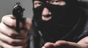 مصدر أمني يوضح حقيقة تنفيذ أحد المفرج عنهم بالعفو عملية "سلب" في مأدبا