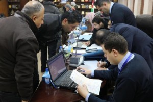 تجار "وسط البلد" يتوافدون لرفع قضايا على امانة عمان .. صور