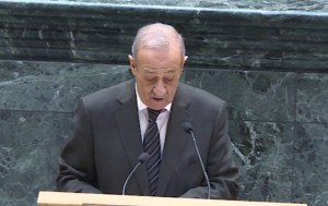 العين غازي ابو حسان  يعرب عن امله بان يعبر الاردن الظروف والتحديات الاقتصادية