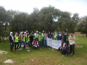 "عمان العربية" تشارك بيوم عمل تطوعي "بلدنا مسؤوليتنا"