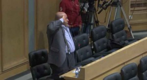 كاتب إسرائيلي يعلق على تحية النائب خليل عطية لمنفذ عملية سلفيت