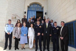 بنك القاهرة عمان يصدر دليل لتمكين الأهل في الوقاية من المخدرات لدى اليافعين بالتعاون مع شركة المرجع للمطبوعات