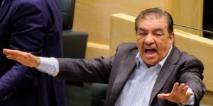 مطالبة بشراء طائرة لمجلس النواب