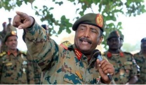رئيس المجلس العسكري بالسودان يُفجِّر مفاجأة عن منزل “البشير”!