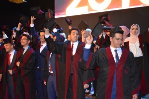 بالصور. . حفل تخريج الفوج 30 من طلبة مدارس الجامعة الثانوية الاولى والثانية