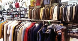 بشرى للأردنيين.. تحديد مواعيد التنزيلات على الألبسة