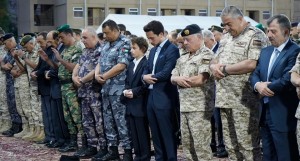 بالفيديو والصور...الملك يحضر مأدبة إفطار القوات المسلحة