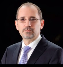 الصفدي لابن زايد : الأردن يقف ضد أي تهديد لأمن الملاحة في الخليج العربي