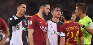 الإنتقادات تطال رونالدو.. والسبب "إشارة مهينة" لقائد "روما"!