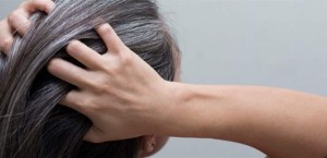 إليكِ أسباب الشيب المبكر!