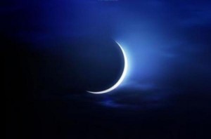 مفتي المملكة يدعو لتحري هلال شوال الاثنين