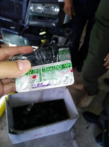 الجمارك تحبط تهريب 28 الف حبة مخدرة و سجائر إلكترونية