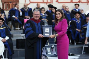 المولا يرعى تخريج الفوج الخامس والعشرين لجامعة البترا