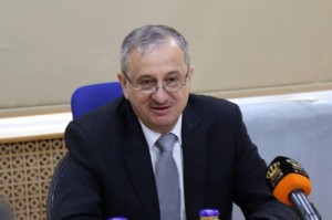 احالة مدير عام دائرة الاراضي الى التقاعد بناء على طلبه