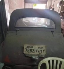 مركبة اردنية في كراج نابلس منذ الخمسينات .. والامن يبحث اعادتها للاردن