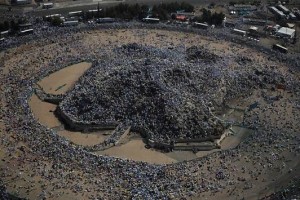 أمطار غزيرة على عرفات - فيديو