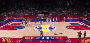 المنتخب الوطني يخسر امام فرنسا بفارق (39) نقطة في كأس العالم لكرة السلة