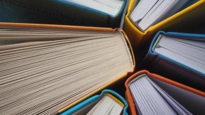 لجنة فنية لجمع الملاحظات حول كتابي الرياضيات والعلوم